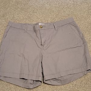 Grey shorts